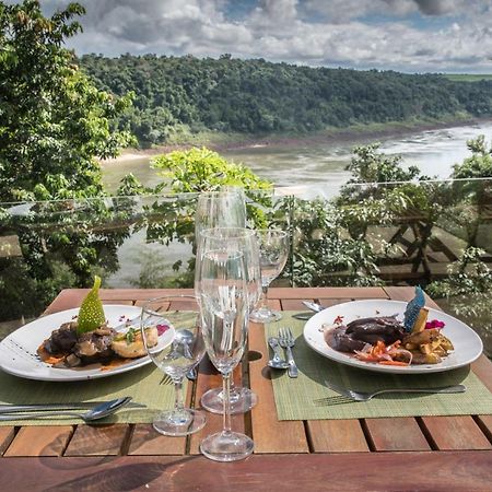 Tupa Lodge Puerto Iguazú Buitenkant foto