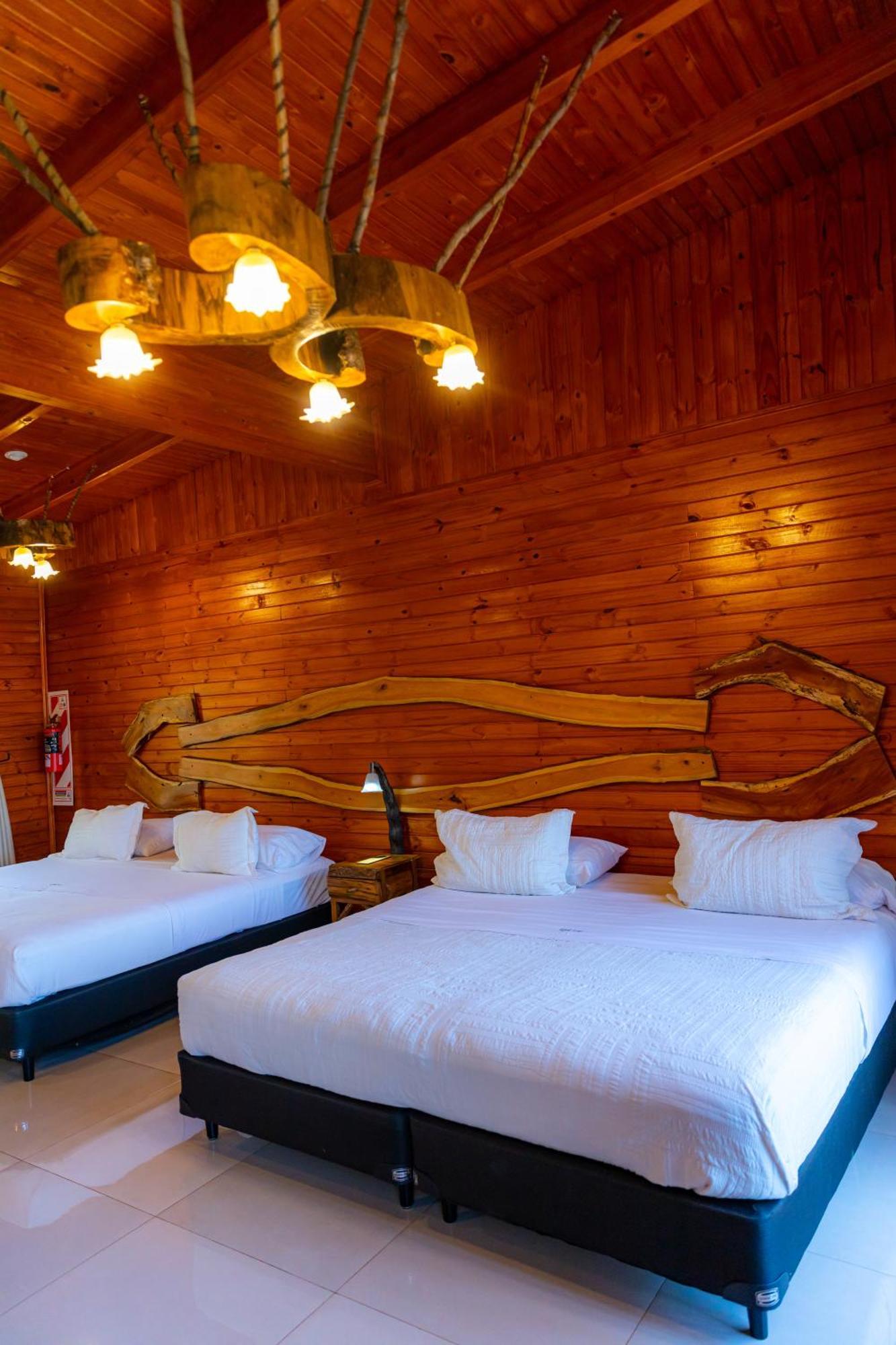Tupa Lodge Puerto Iguazú Buitenkant foto