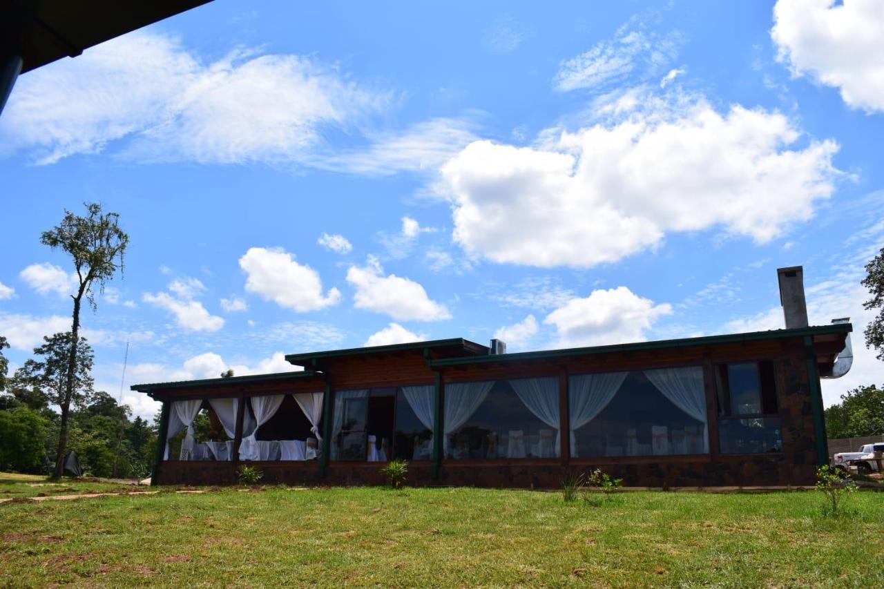 Tupa Lodge Puerto Iguazú Buitenkant foto