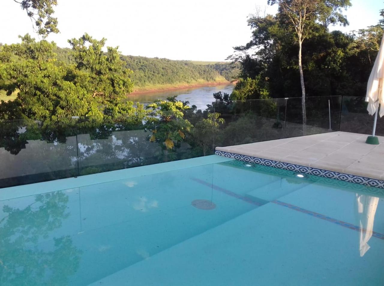 Tupa Lodge Puerto Iguazú Buitenkant foto