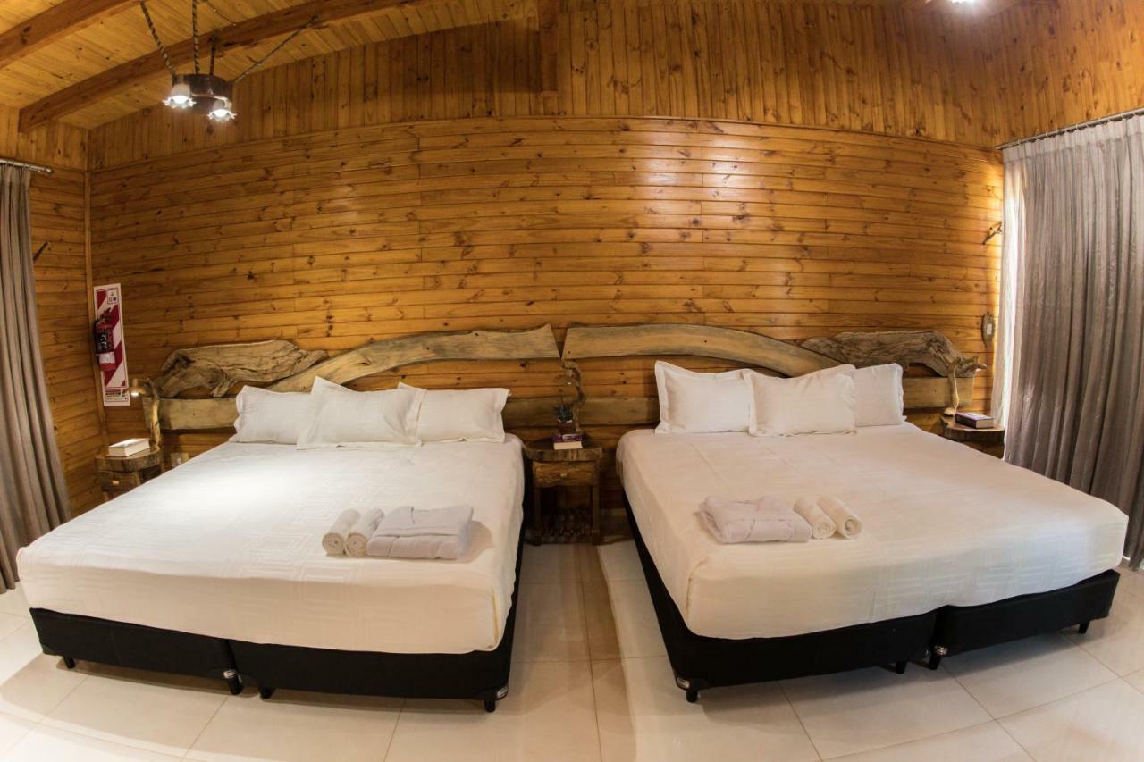 Tupa Lodge Puerto Iguazú Buitenkant foto